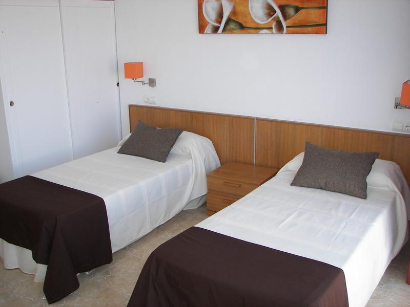Hostal Los Pinos Es Cana Habitación foto
