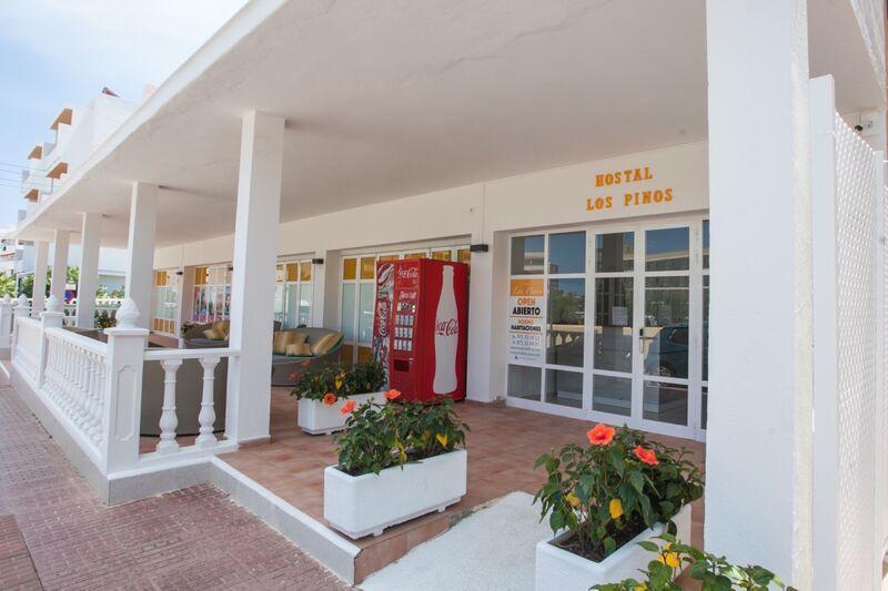 Hostal Los Pinos Es Cana Exterior foto
